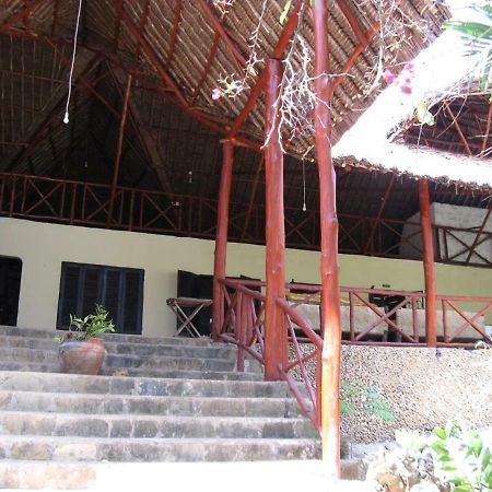 Kiloran Funzi House Bed & Breakfast Екстериор снимка