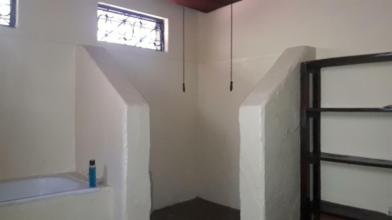 Kiloran Funzi House Bed & Breakfast Екстериор снимка